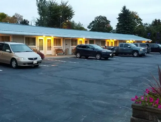 Lakeview Inn hotel detail image 1