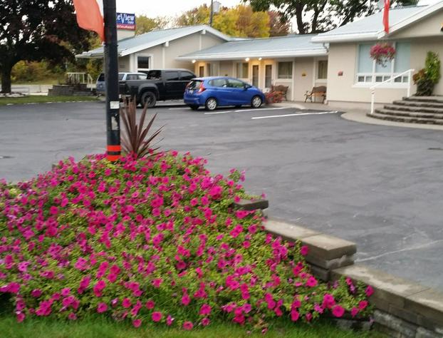 Lakeview Inn hotel detail image 1