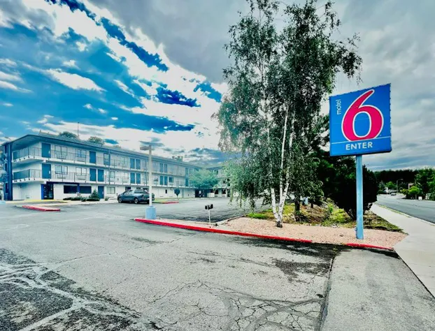 Motel 6 Flagstaff, AZ - West - Woodland Village hotel detail image 2