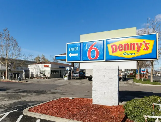 Motel 6 Hayward, CA – Silicon Valley Gateway hotel detail image 1