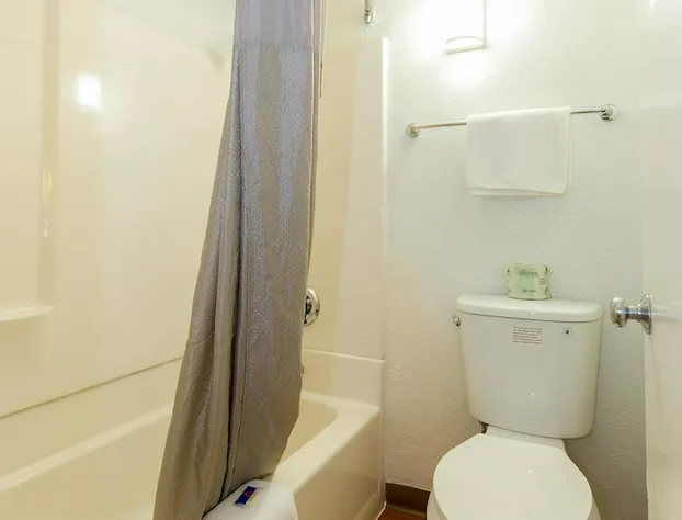 Motel 6 Hayward, CA – Silicon Valley Gateway hotel detail image 4