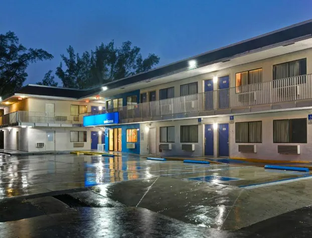 Motel 6 Dania Beach hotel detail image 3