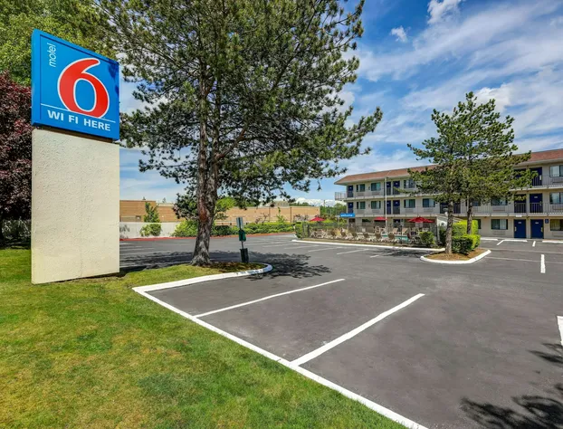 Motel 6 Kirkland, WA - North Kirkland hotel detail image 2