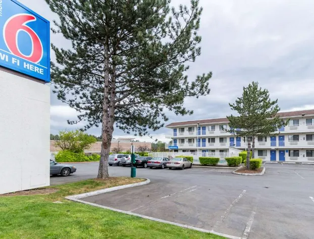 Motel 6 Kirkland, WA - North Kirkland hotel detail image 3