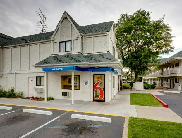 Motel 6 Wheat Ridge, CO - West - Denver North hotel detail image 2