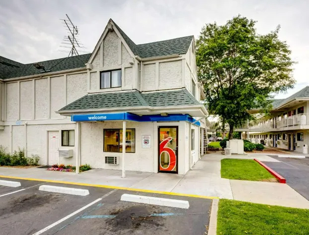 Motel 6 Wheat Ridge, CO - West - Denver North hotel detail image 1