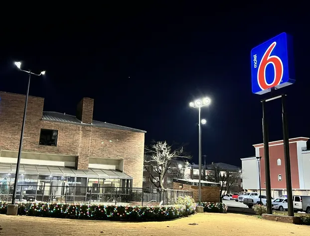 Motel 6 Oklahoma City, OK - Fairgrounds West hotel detail image 3