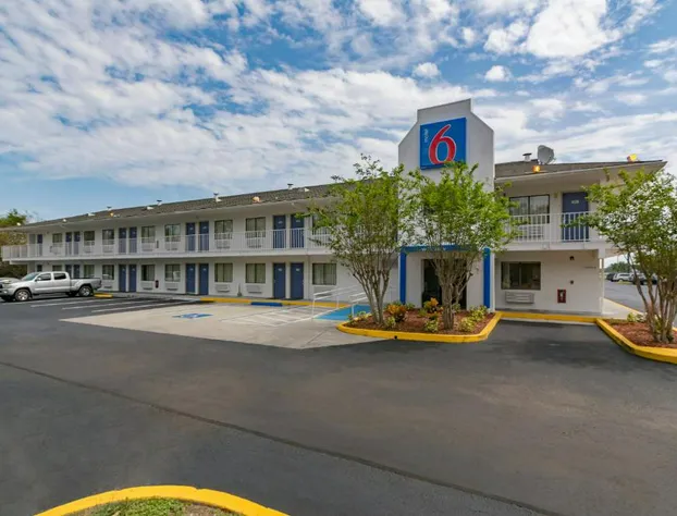 Motel 6 Ft. Pierce, FL, Fort Pierce hotel detail image 2