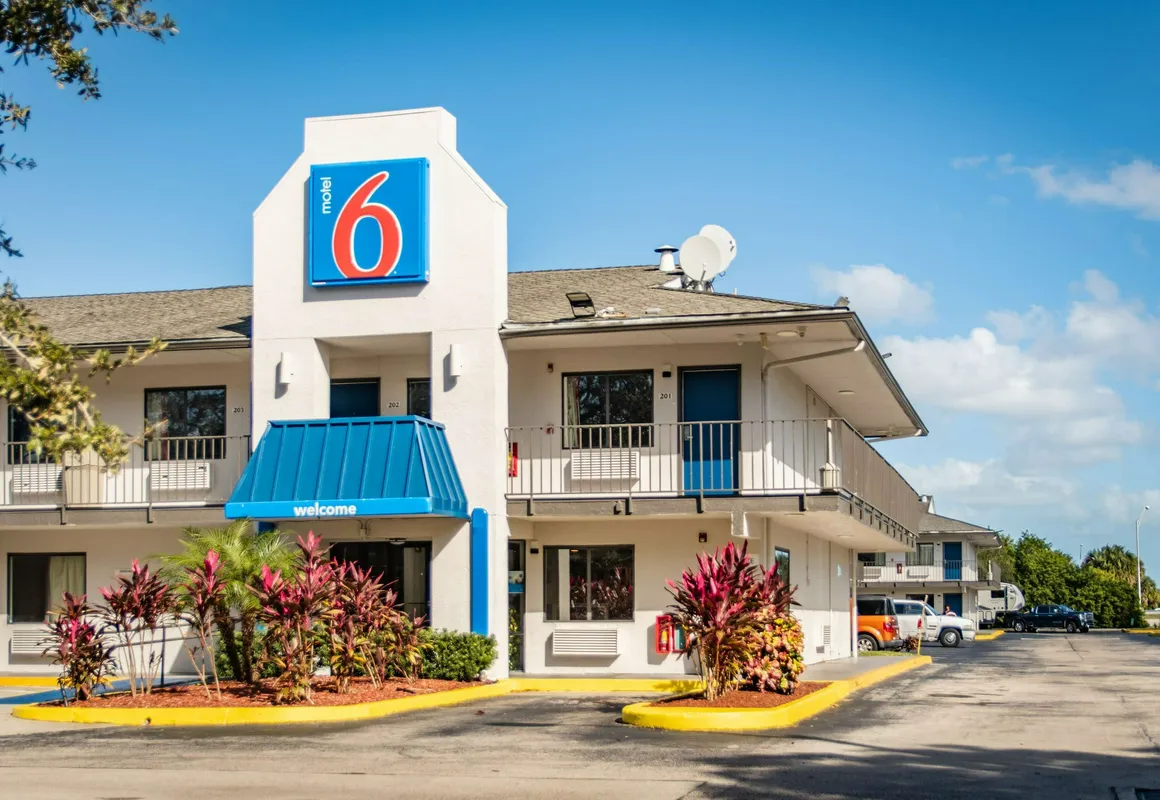 Motel 6 Ft. Pierce, FL, Fort Pierce hotel hero