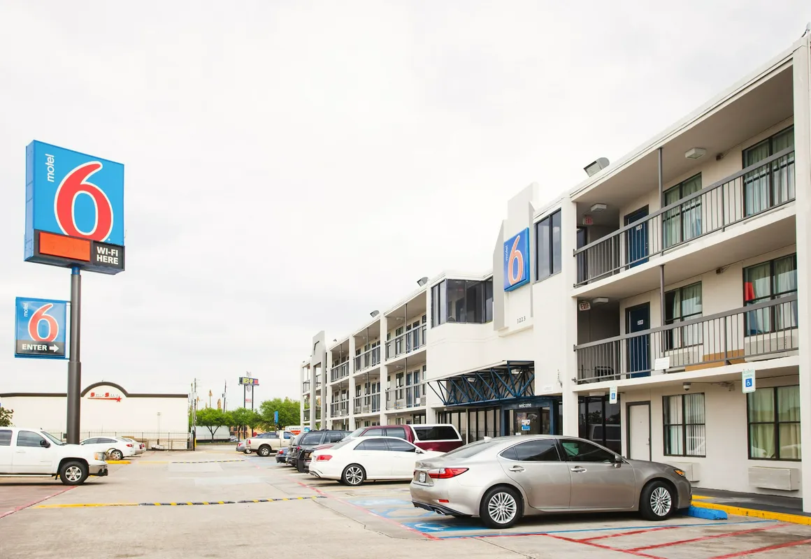 Motel 6 Houston, TX - Medical Center/NRG Stadium hotel hero