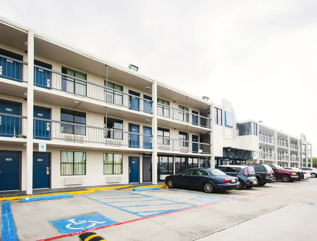 Motel 6 Houston, TX - Medical Center/NRG Stadium hotel detail image 4