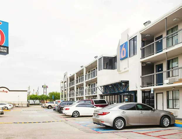 Motel 6 Houston, TX - Medical Center/NRG Stadium hotel detail image 3