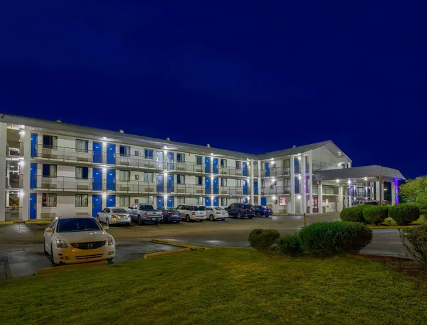 Motel 6 Jackson, MS hotel detail image 1