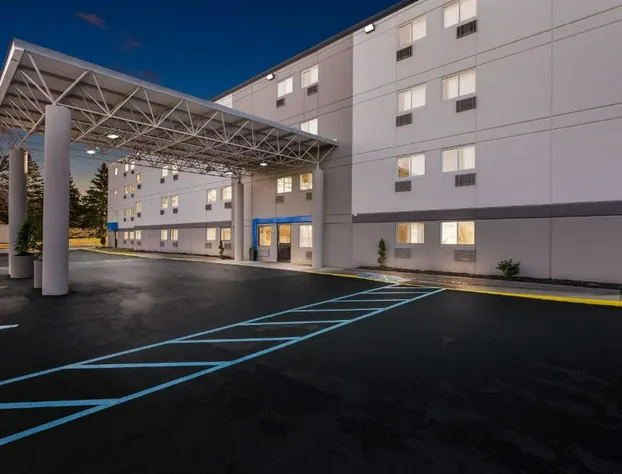 Motel 6 Portland, ME hotel detail image 1