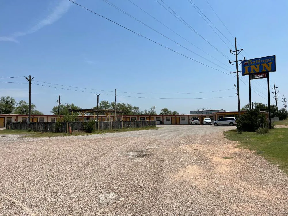 Ballinger Inn hotel hero