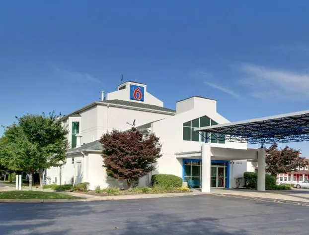 Motel 6 Springfield, IL hotel detail image 1