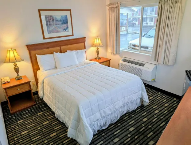 Ponderosa Motel hotel detail image 4