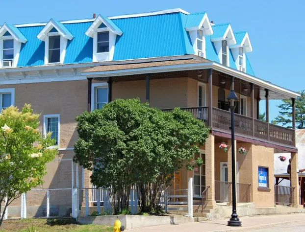 Le Voyageur Inn hotel detail image 1