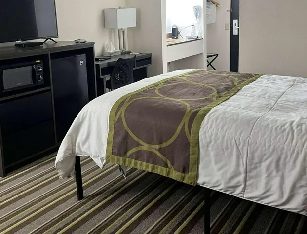 Super 8 by Wyndham Nebraska City hotel detail image 3