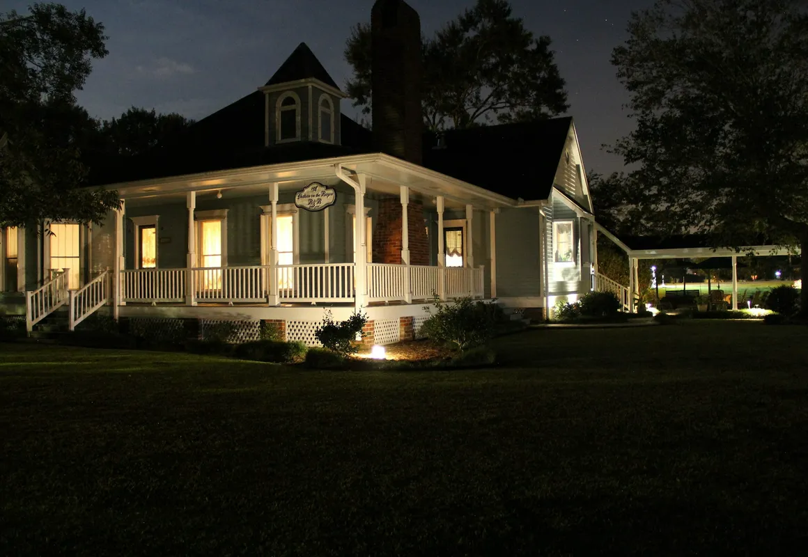 A Chateau on the Bayou Bed & Breakfast hotel hero