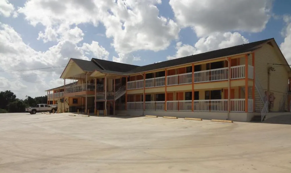 Antlers Inn hotel hero