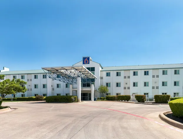 Motel 6 Irving, TX - DFW Airport North hotel detail image 2