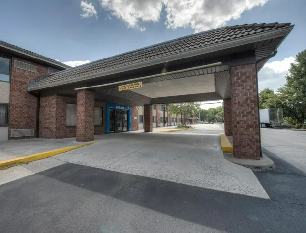 Motel 6 New Haven - Branford, CT hotel detail image 3