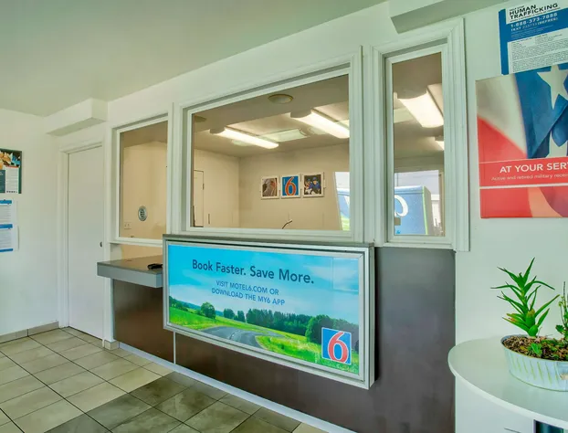 Motel 6 Richland, WA - Kennewick hotel detail image 3