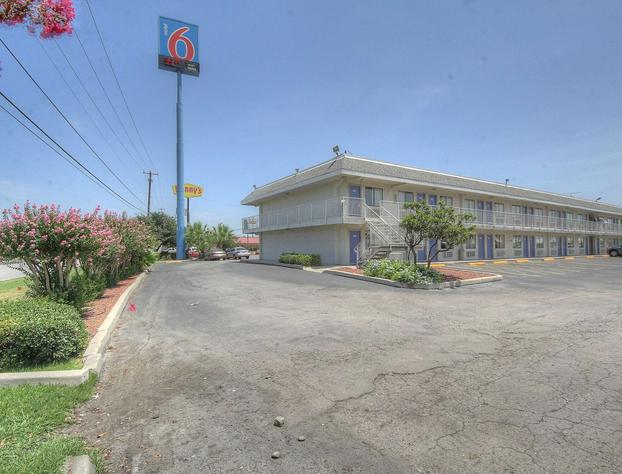 Motel 6 San Antonio, TX - Fort Sam Houston hotel detail image 3