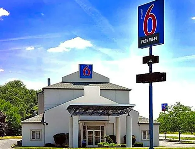 Motel 6 Milan, OH - Sandusky hotel detail image 1