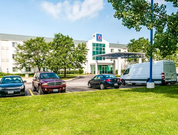 Motel 6 Joliet, IL - Chicago - I-55 hotel detail image 2