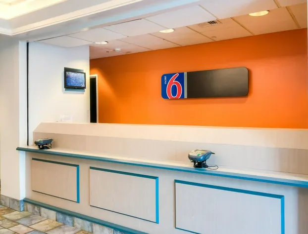 Motel 6 Joliet, IL - Chicago - I-55 hotel detail image 4