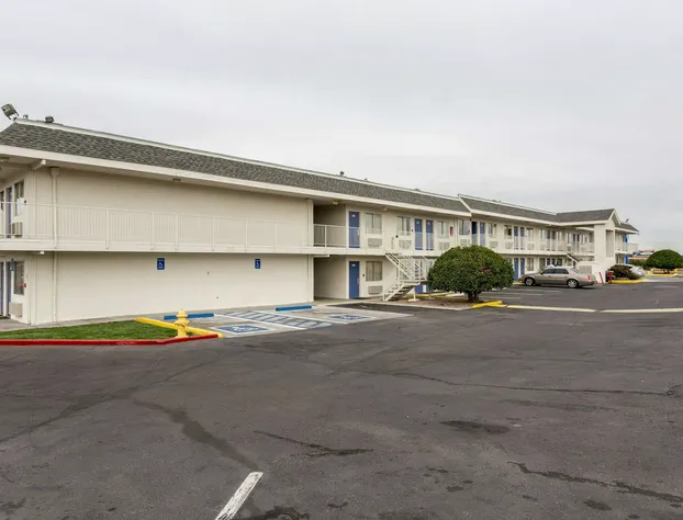 Motel 6 Albuquerque, NM - South - Airport hotel detail image 3
