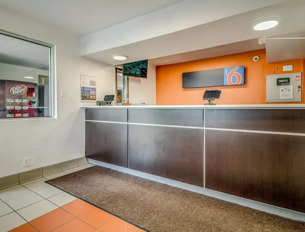 Motel 6 Conroe, TX hotel detail image 4