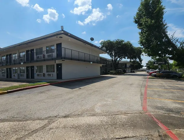Motel 6 Conroe, TX hotel detail image 2