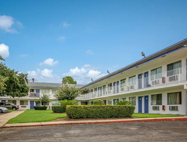 Motel 6 Conroe, TX hotel detail image 4