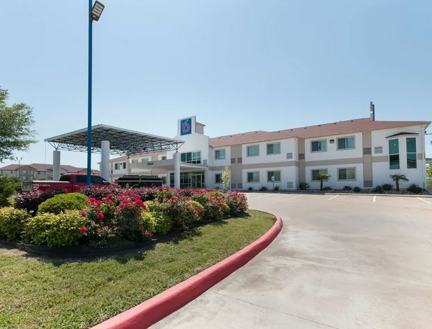 Motel 6 Hillsboro, TX hotel detail image 2