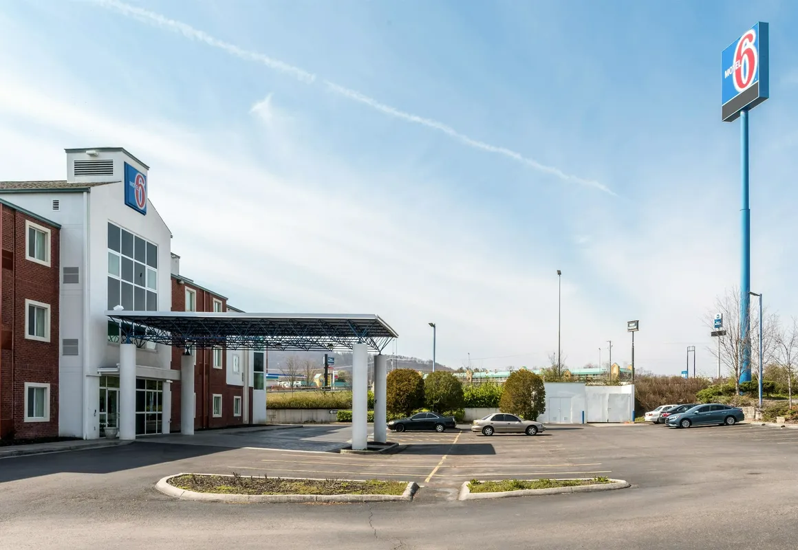 Motel 6 Newport, TN hotel hero