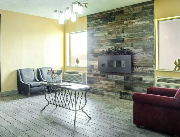 Super 8 by Wyndham Indianapolis South hotel detail image 4