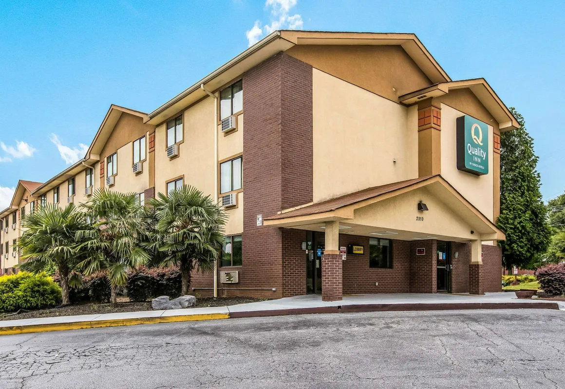 Quality Inn Atlanta Airport - Central hotel hero