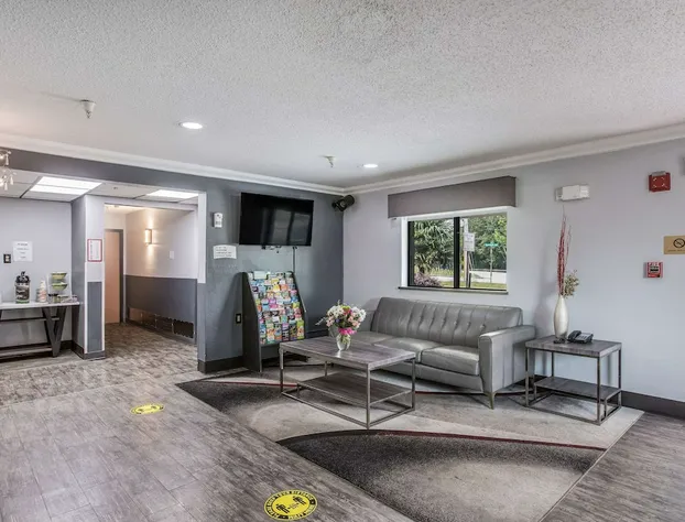 Quality Inn Atlanta Airport - Central hotel detail image 2