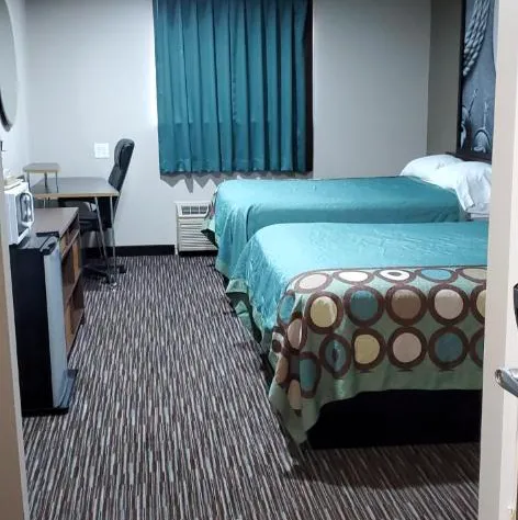 Super 8 by Wyndham Chickasha hotel detail image 3