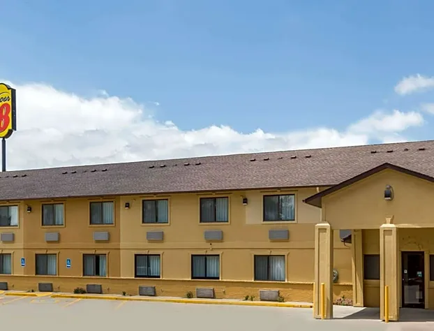 Super 8 by Wyndham Newton hotel detail image 1