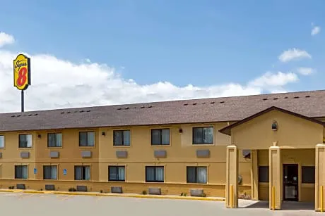 Super 8 by Wyndham Newton hotel detail image 2