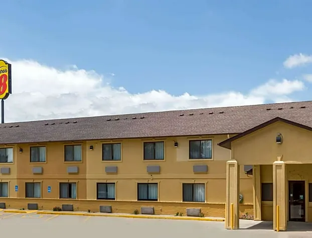 Super 8 by Wyndham Newton hotel detail image 3