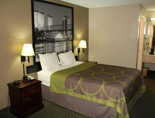 Super 8 by Wyndham Bossier City/Shreveport Area hotel detail image 2