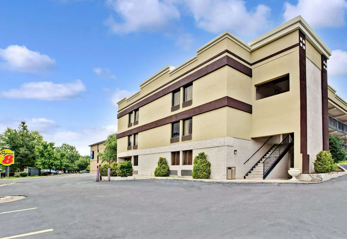 Super 8 by Wyndham Raleigh Downtown hotel hero