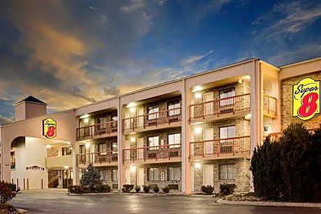 Super 8 by Wyndham Hermitage Nashville hotel detail image 2