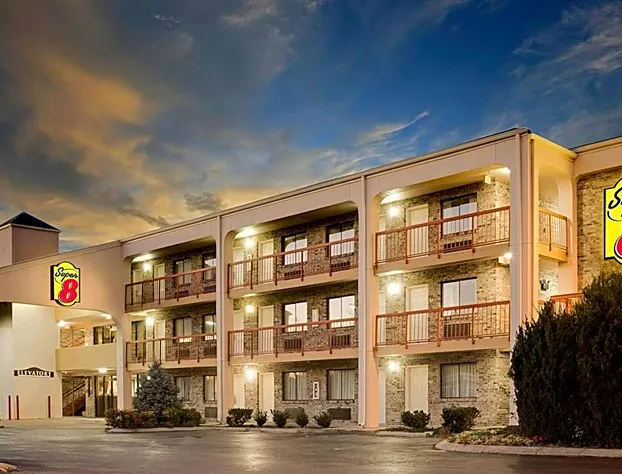 Super 8 by Wyndham Hermitage Nashville hotel detail image 3