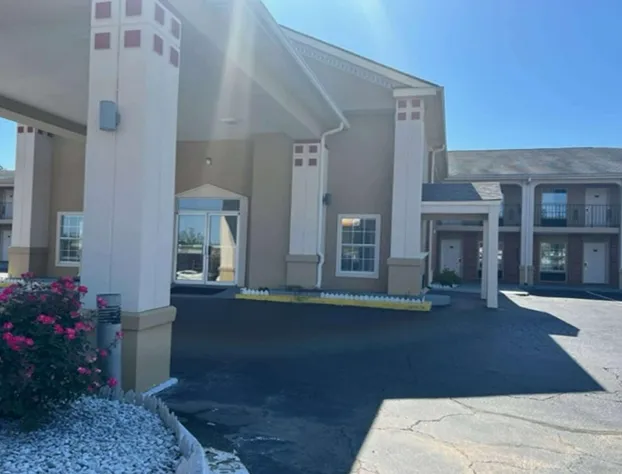 Super 8 by Wyndham Covington hotel detail image 1